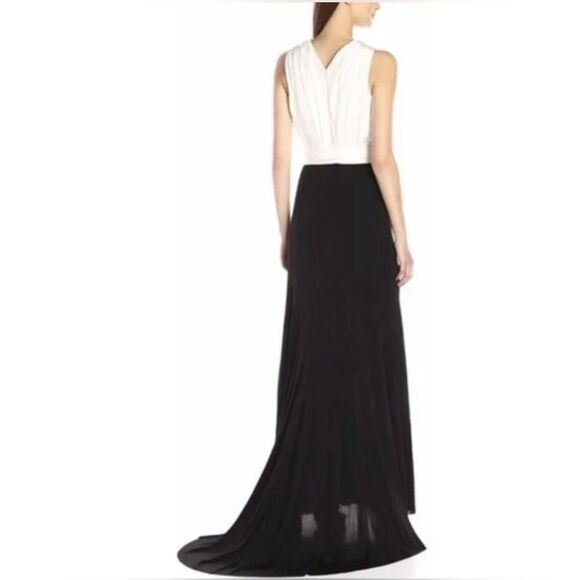 Vera Wang gorgeous twisted neck ruched ivory and black empire gown size 12 NWT - Picture 5 of 15
